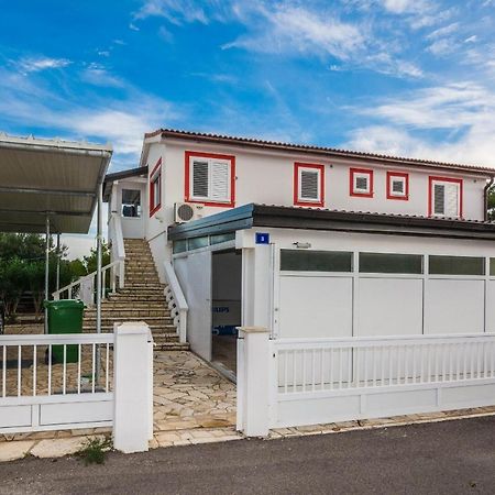 Apartments Gogoljak Vir Kültér fotó
