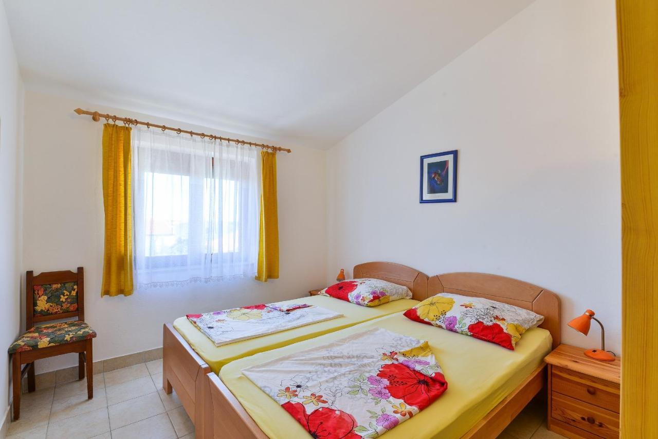 Apartments Gogoljak Vir Kültér fotó