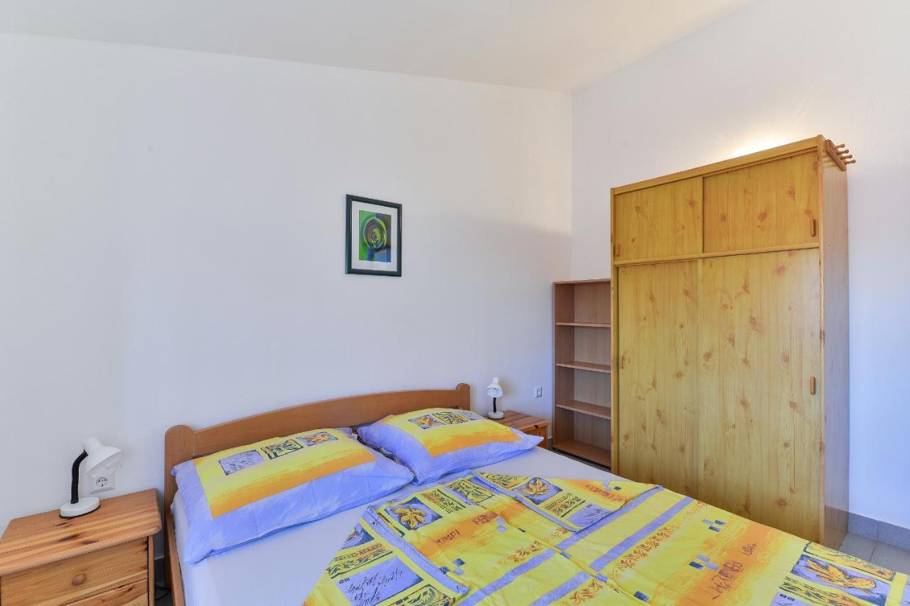 Apartments Gogoljak Vir Kültér fotó