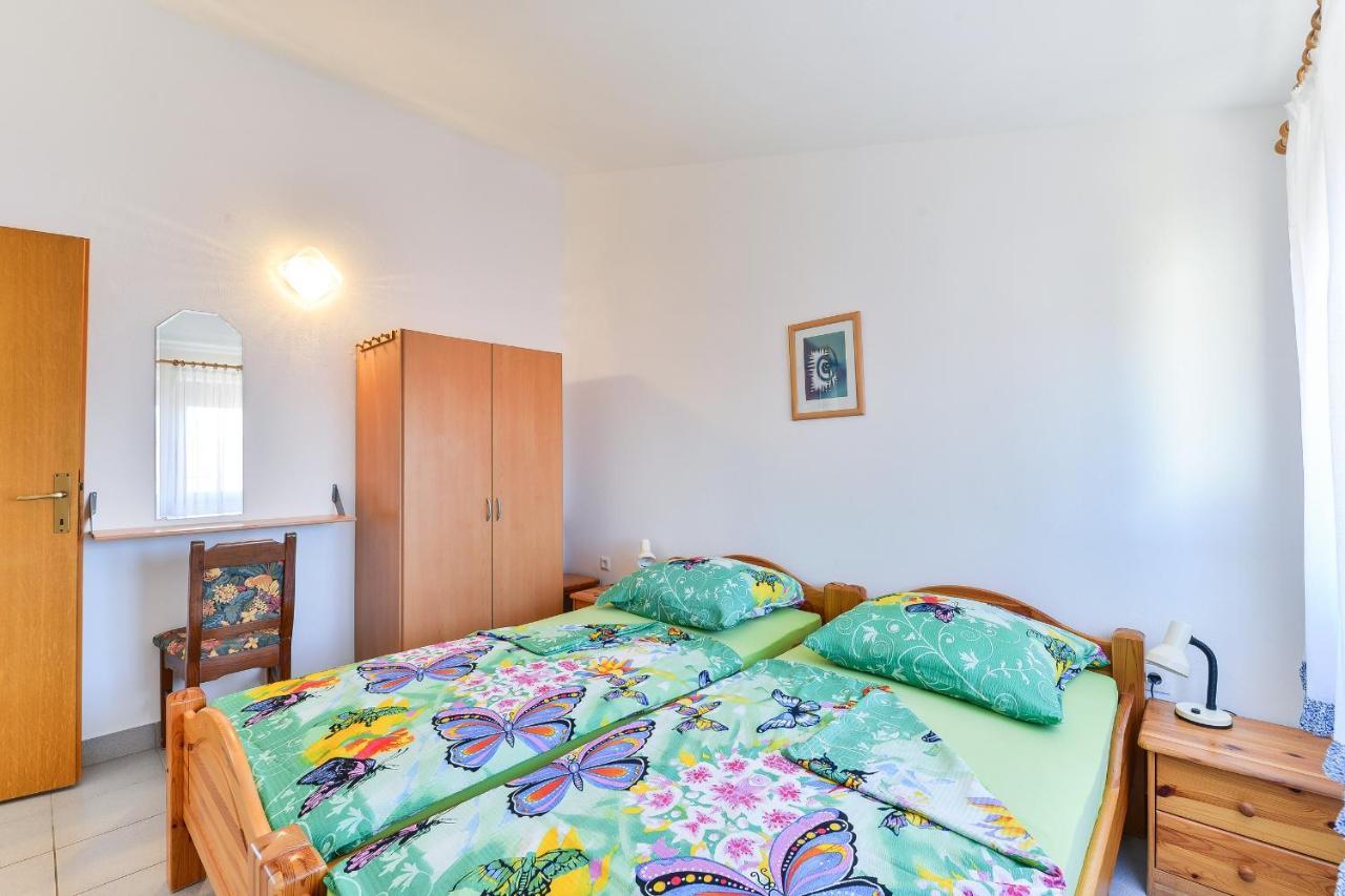 Apartments Gogoljak Vir Kültér fotó